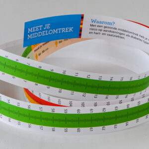 Afbeelding van de Middelomtrek-meter met kleurcodering voor buikvetmeting.